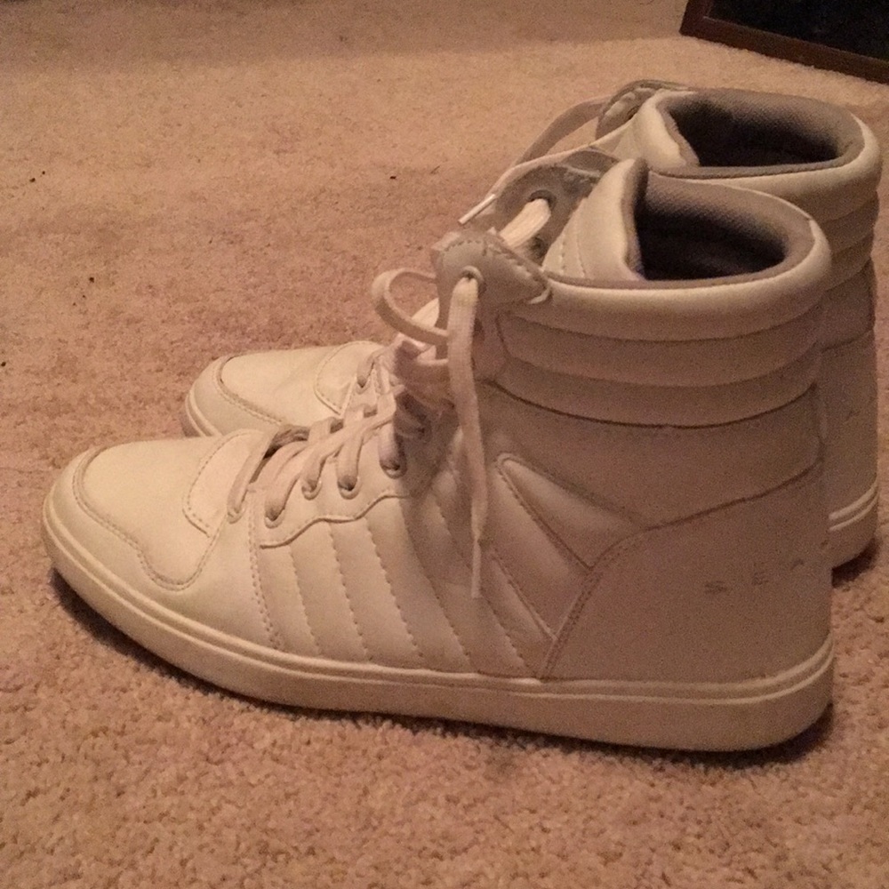 Men’s high top sneakers